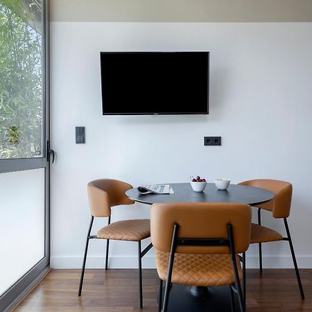 The Athenians Art Apartments Atenas Exterior foto