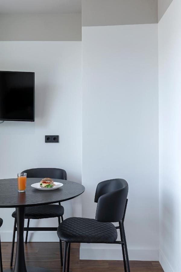 The Athenians Art Apartments Atenas Exterior foto